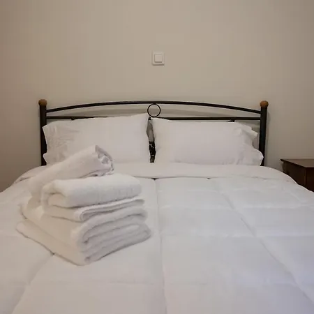 Pretty Little 2 By Sweet Nafplio