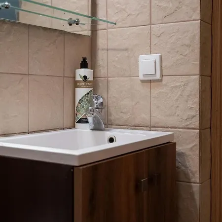 Pretty Little 2 By Sweet Apartment